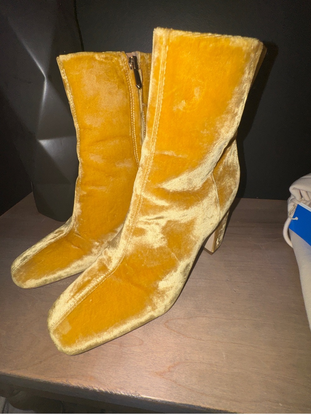 Sam Edelman Fawn 2 gold velvet boot size 9